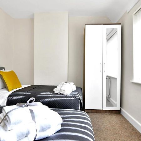 Xclusive Living Stay Near Airport & Nec, The Whitecroft Sheldon  Екстер'єр фото
